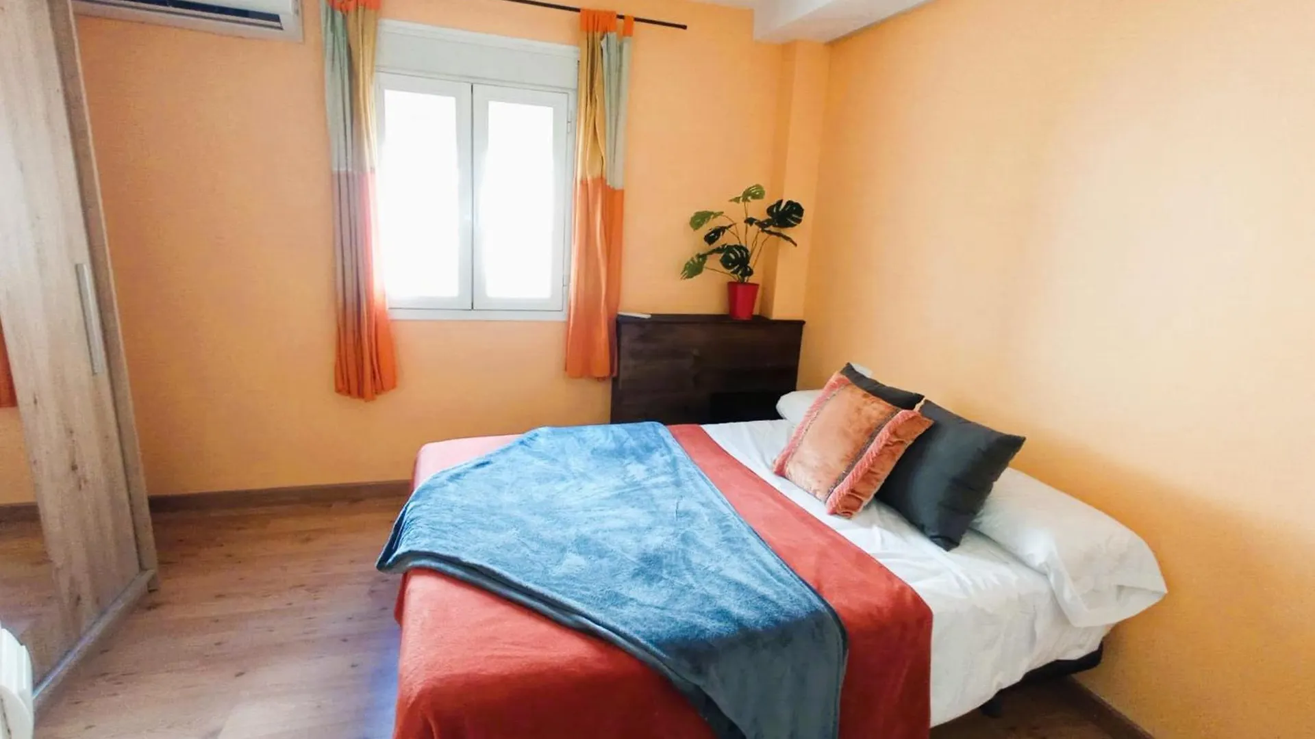 Duplex En Centro De Malaga, Calle Nuno Gomez
